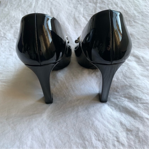 Vintage Prada Patent Leather Silver Chain Round Square Toe Heels 37 - Picture 6 of 10